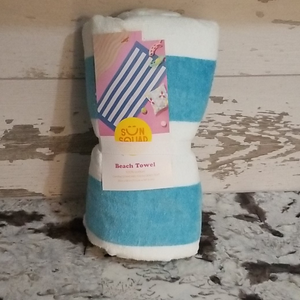 NWT Beach towel by sun Squad